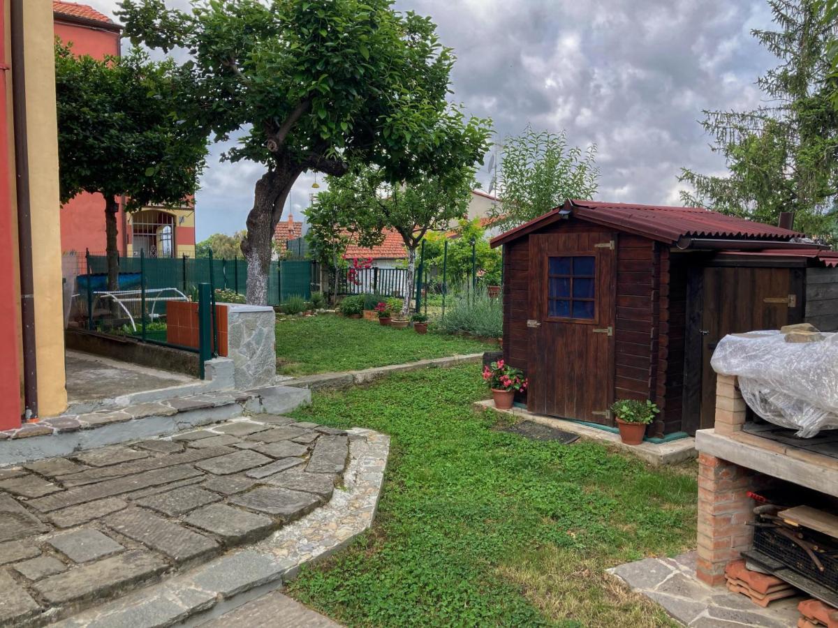 Vila La Casa Rossa Arcola Con Vista Exteriér fotografie